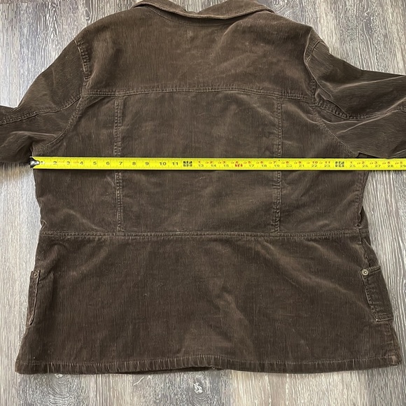 Women's Thick Brown Corduroy Jacket - Picture 6 of 16